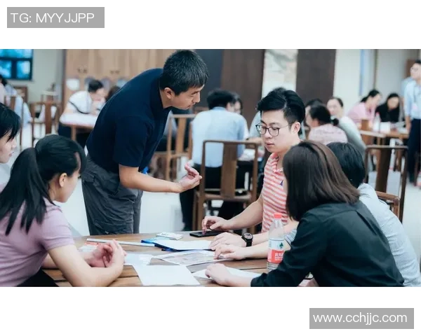 成都飞盘队快攻革新之路:战术创新与团队协作的完美结合 成都飞盘队快攻革新之路:战术创新与团队协作的完美结合